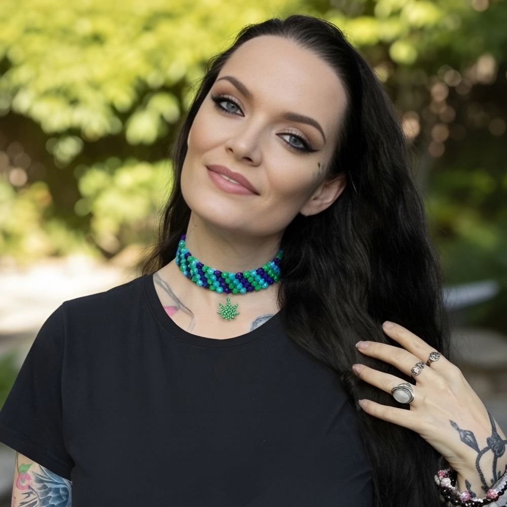 Higher Soul ✦ Beaded Choker ✦ Green Leaf Pendant Adjustable Festival OS NWT